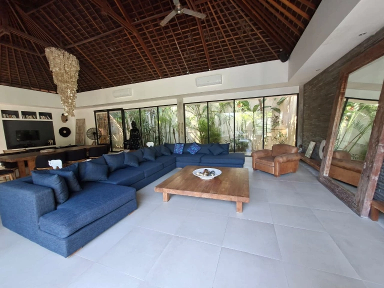 4 Bedrooms Villa in Umalas for Monthly & Yearly Rent, 4-bed villa for rent in Canggu – photo 4 of 15