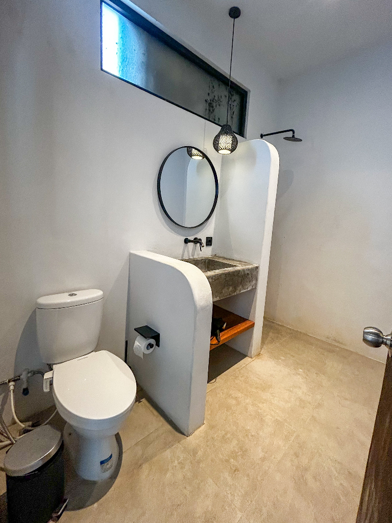 3 Bedrooms Villa in Canggu - 6 Minutes to Berawa Beach, 3-bed villa for rent in Canggu – photo 10 of 15