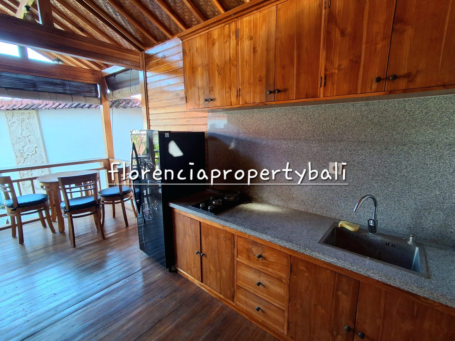 Sanur Villa | Wooden Style | 2 Bedrooms for Yearly Rental, 2-bed villa for rent in Sanur – photo 9 of 15