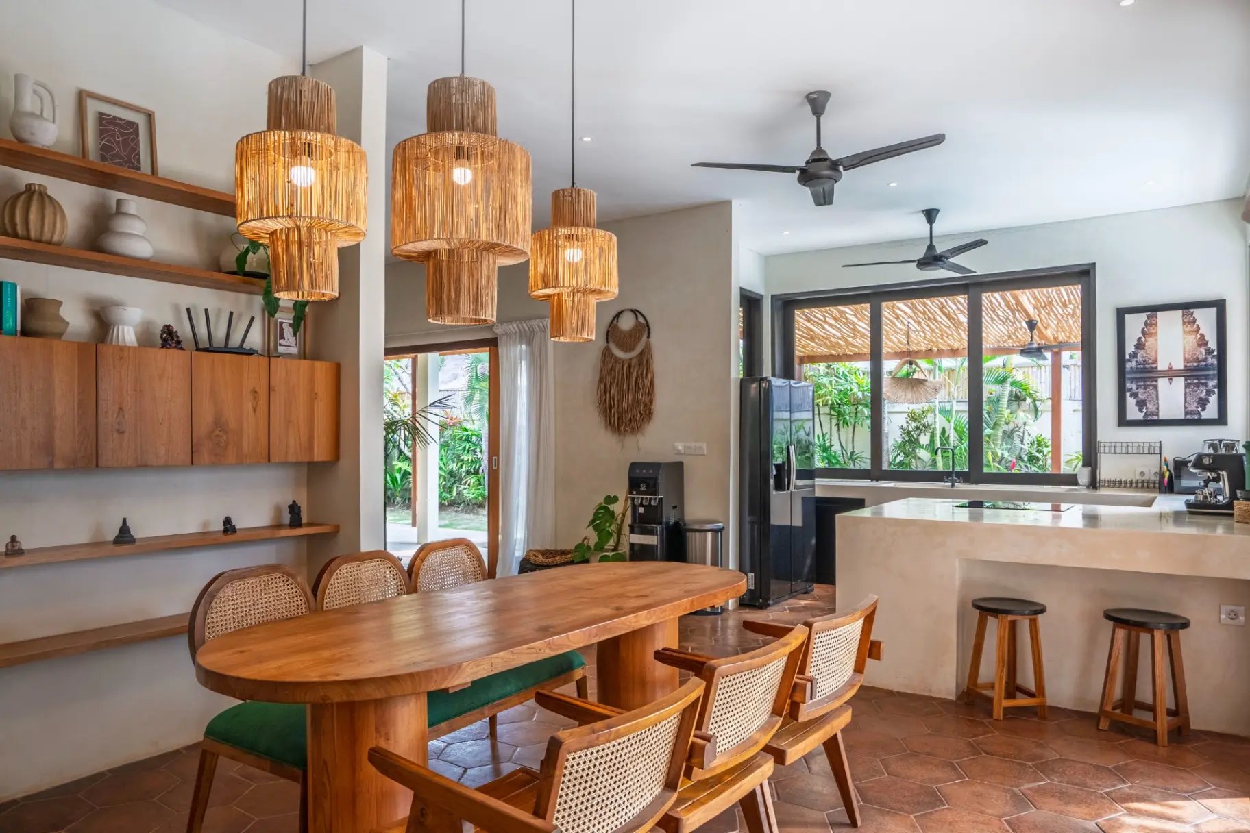 Victoria - 3BR Luxury Villa | Private Pool Near Desa Kitsuné, 3-bed villa for rent in Canggu – photo 4 of 15