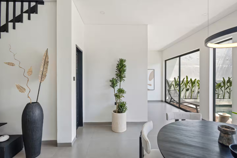 3BR Pool Villa with Rice Field Views in Berawa, Canggu, 3-bed villa for rent in Canggu – photo 9 of 15