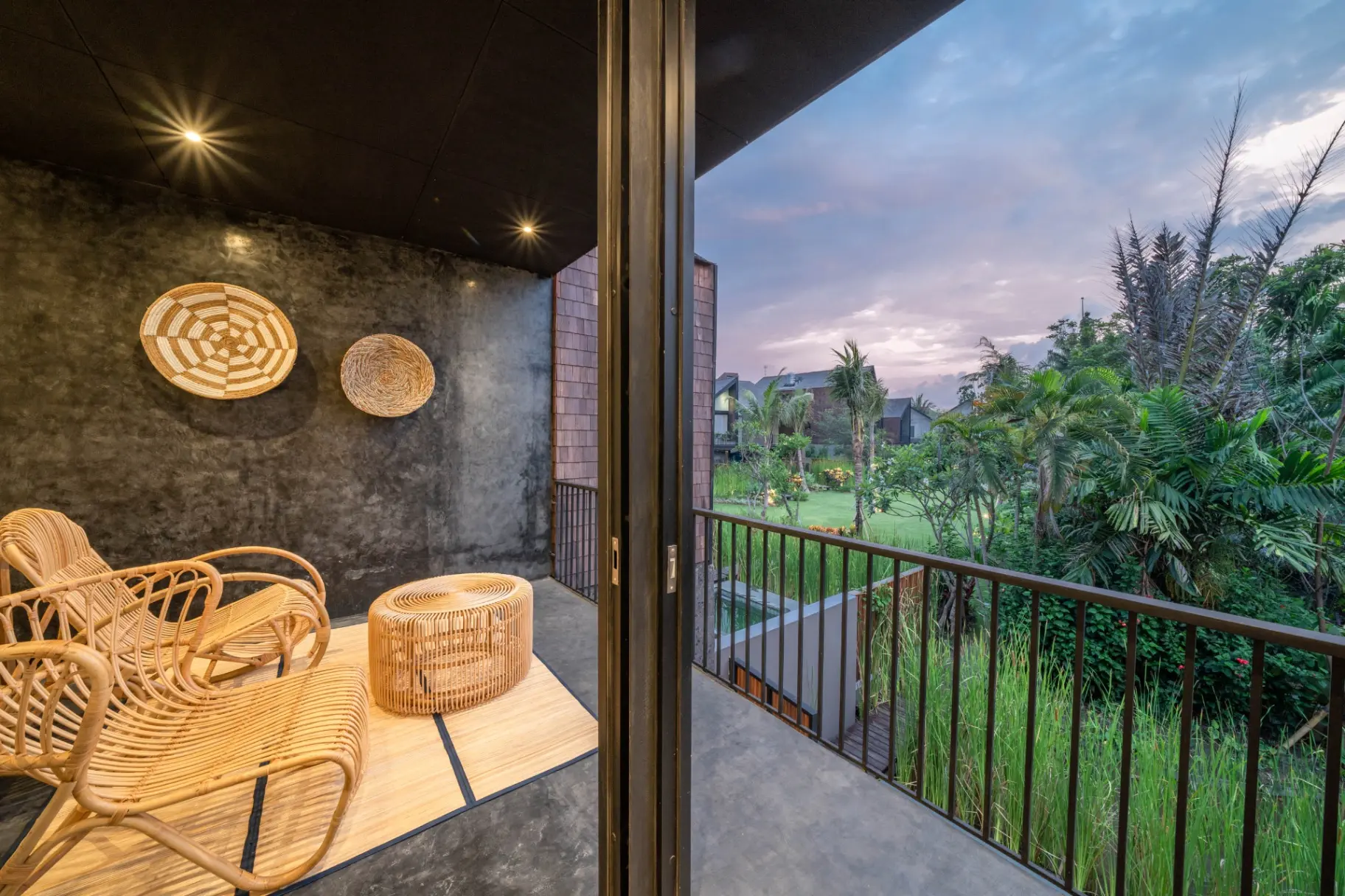 Villa Jannati - 4BR Pool Villa Near Berawa Beach, 4-bed villa for rent in Canggu – photo 3 of 15