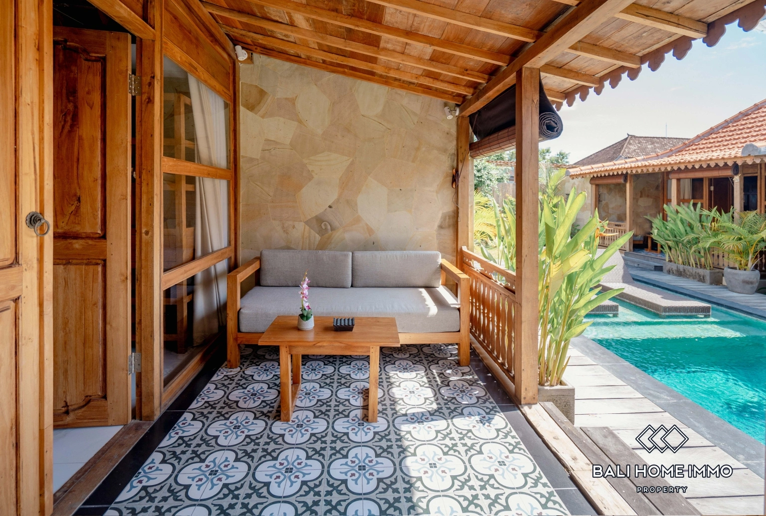1 Bedroom Apartment for Rent in Batu Belig, 1-bed villa for rent in Seminyak – photo 5 of 11