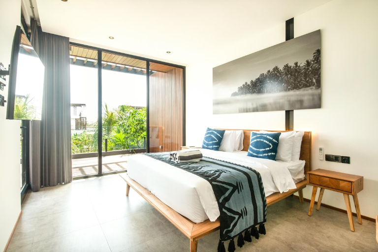 Villa Noma 4BR Pet Friendly Luxury Villa 2 Mins Walk To Lima Beach, 4-bed villa for rent in Pererenan – photo 12 of 15