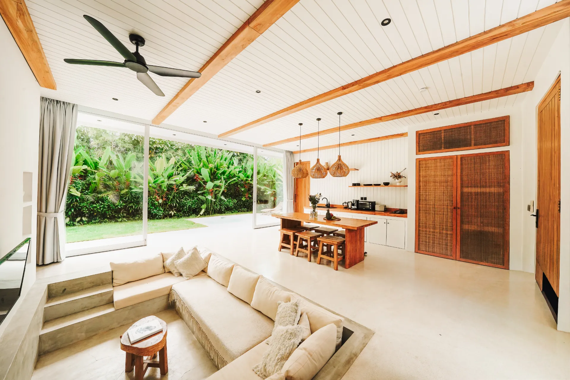 Elegant Two-Bedroom Villa in Bingin, 2-bed villa for rent in Uluwatu – photo 5 of 10