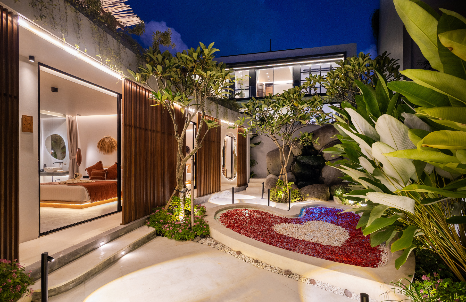 Huge 6-BR | 15m Pool & Butler I breakfast I Jacuzzi I Daily Weekly and Monthly, 6-bed villa for rent in Pererenan – photo 5 of 15