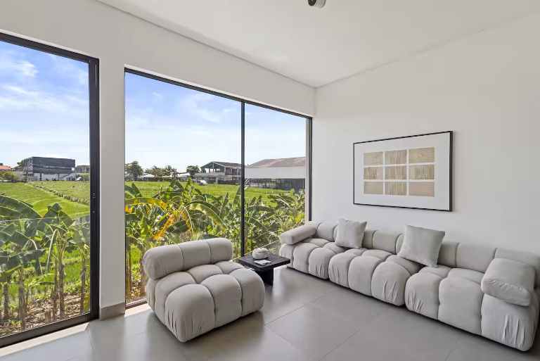 3BR Pool Villa with Rice Field Views in Berawa, Canggu, 3-bed villa for rent in Canggu – photo 3 of 15