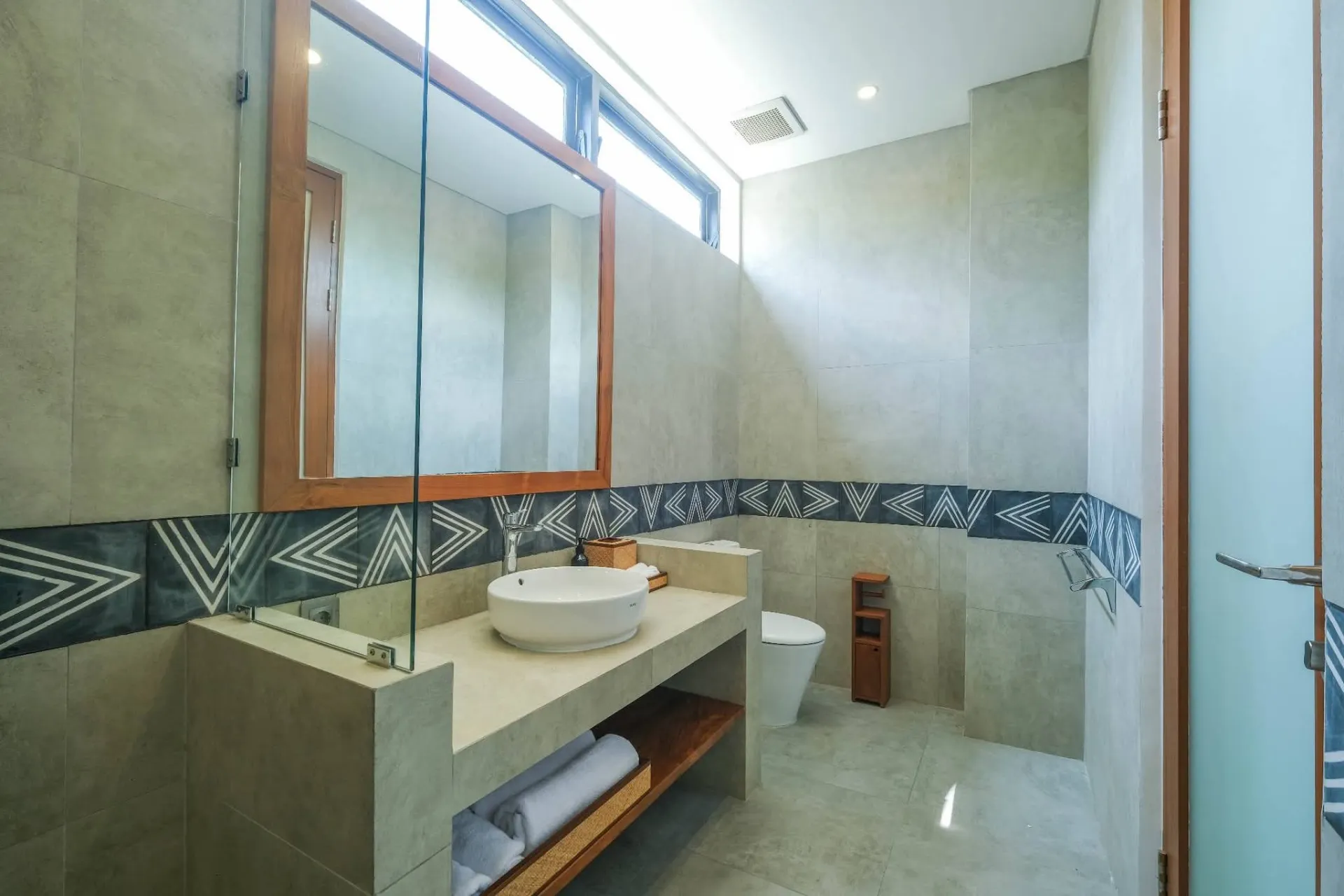 4 Bedroom Villa in Berawa, Idr 90 Mill/month, 4-bed villa for rent in Canggu – photo 12 of 13