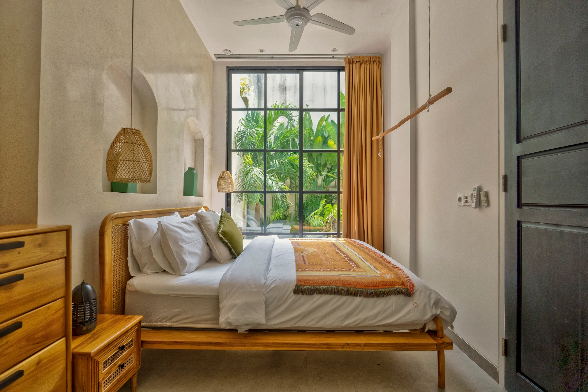 Villa Sonder - 3BR Villa Berawa Steps from Nirvana Fitness & Wellness, Canggu, 3-bed villa for rent in Canggu – photo 11 of 15