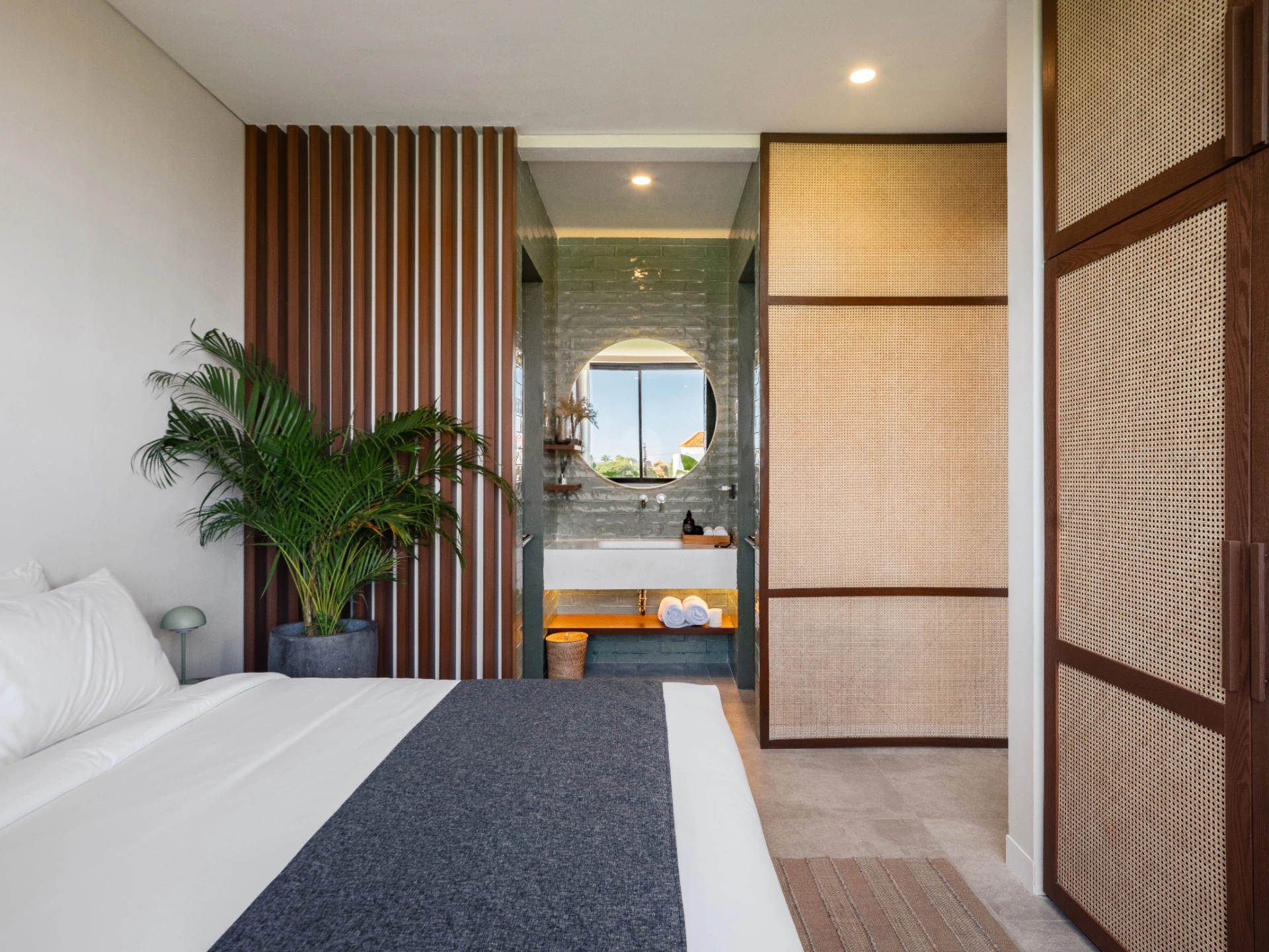 Luxury Seseh Escape - Rice field View | Seseh Living Second Floor, 1-bed villa for rent in Seseh – photo 11 of 15