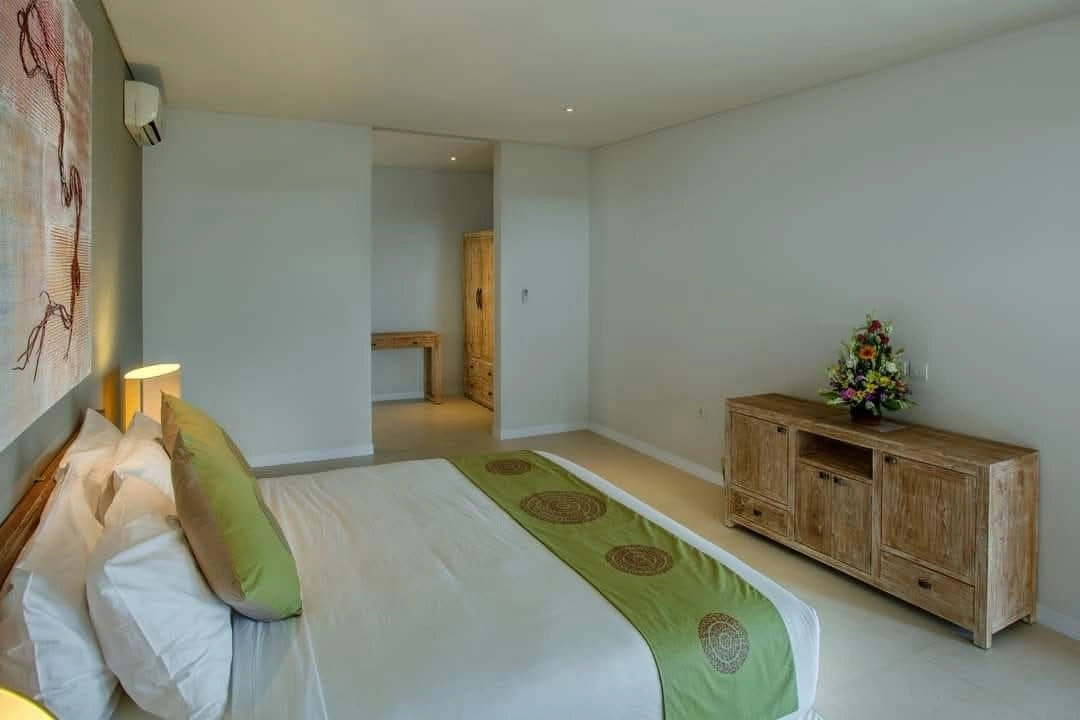 Villa For Rent 4 Bed In Berawa,Tibubeneng Bali, 4-bed villa for rent in Canggu – photo 10 of 14