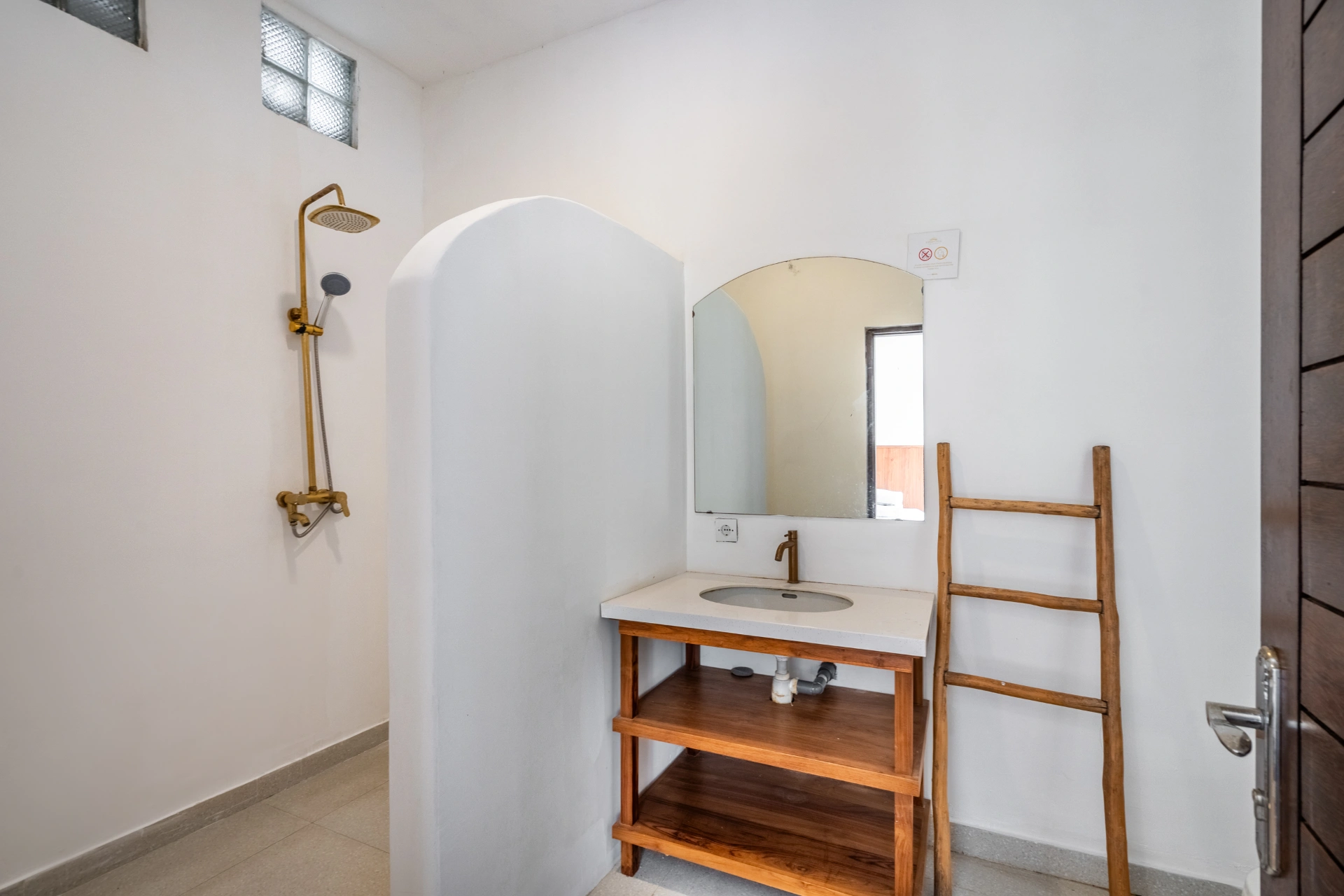 Two Bedroom Private Pool in Bhiseka Villa Jimbaran Bali, 2-bed villa for rent in Uluwatu – photo 8 of 15