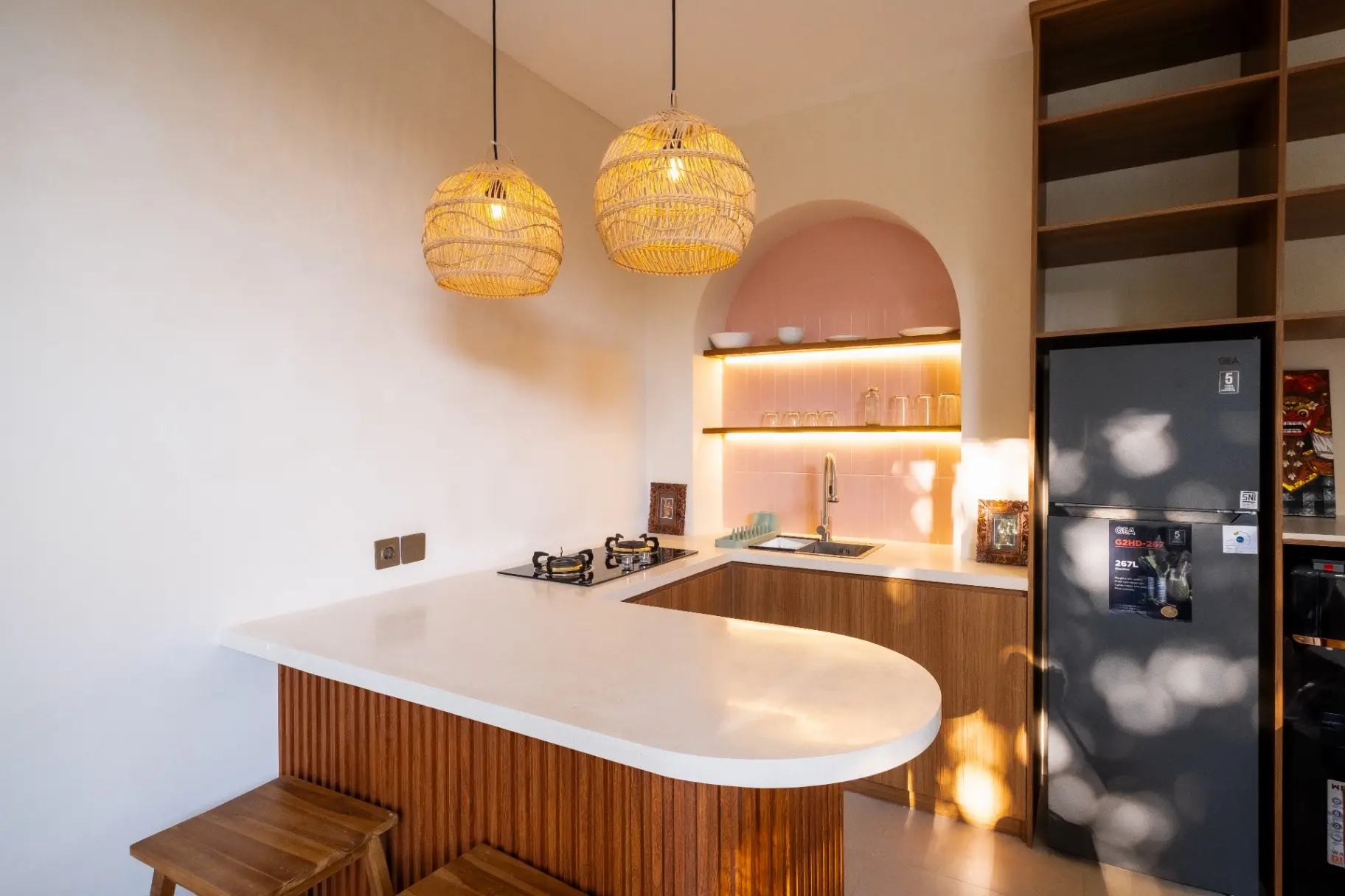 Remote Work 1BR Villa with Private Pool & Enclosed Living - North Canggu, 1-bed villa for rent in Canggu – photo 9 of 15