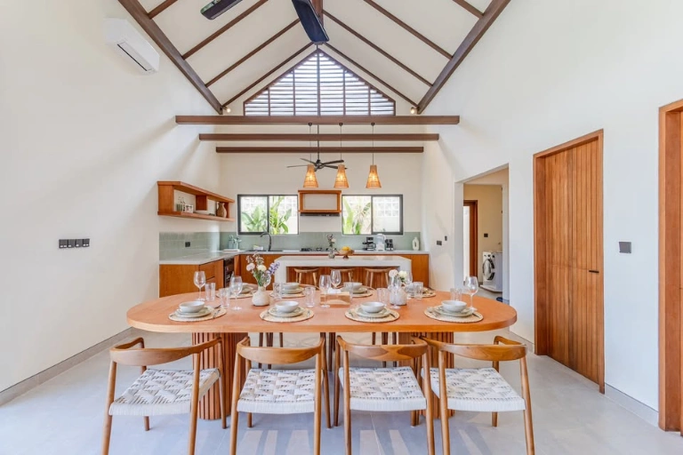 4 Bedroom Luxury Villa for Monthly and Yearly in Kerobokan, 4-bed villa for rent in Seminyak – photo 15 of 15