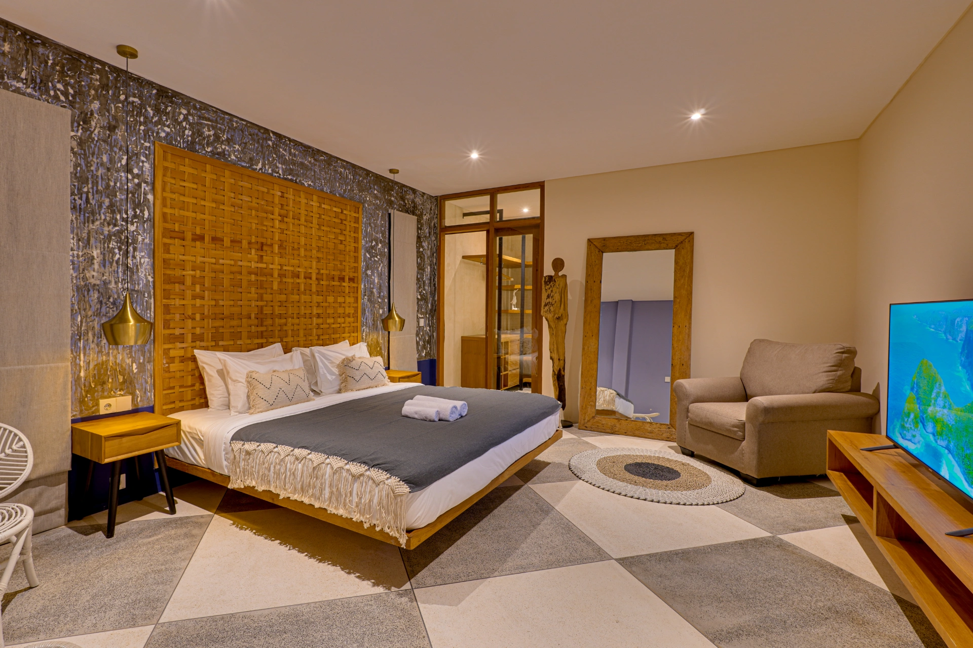 Designer Retreat Heart of Berawa | Casa Indigo, 2-bed villa for rent in Canggu – photo 2 of 15