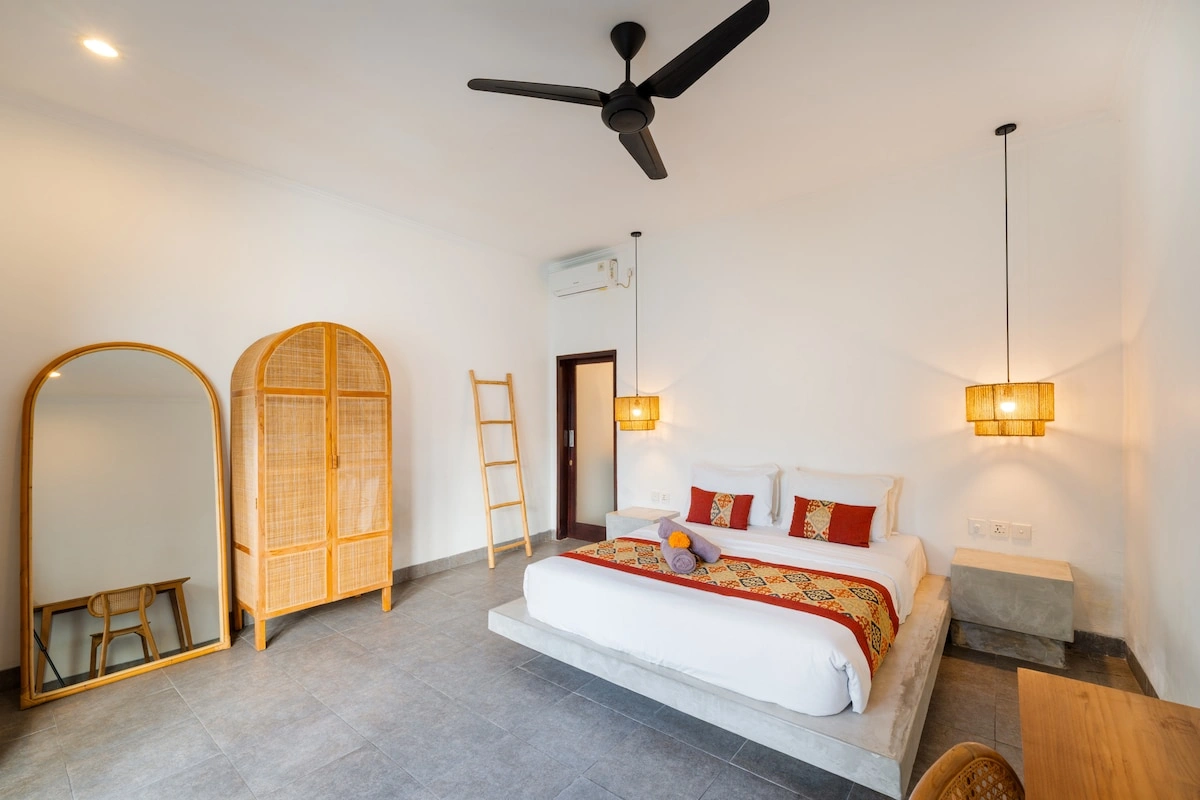 Modern 3BR Villa in Prime Canggu | Walk to Cafés & Echo Beach, 3-bed villa for rent in Canggu – photo 10 of 15