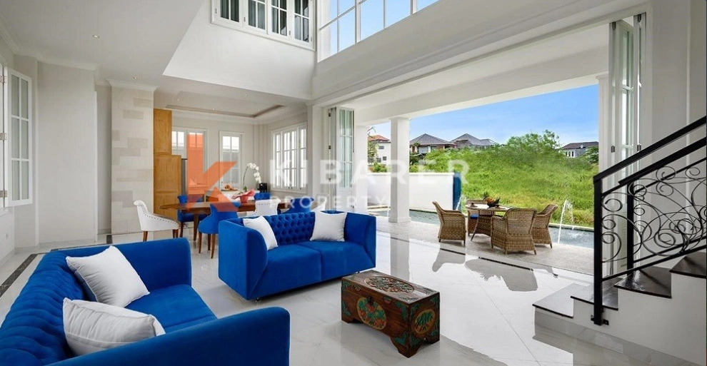 Elegant Four Bedroom Colonial Villa in the Heart of Berawa, 4-bed villa for rent in Canggu – photo 2 of 12