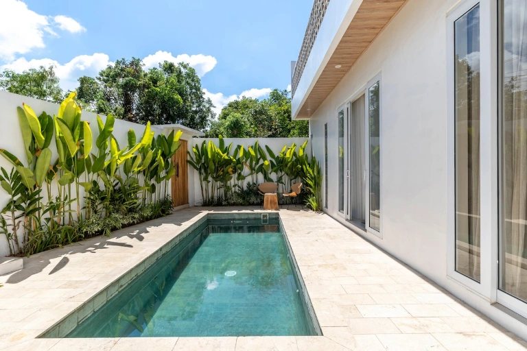 Brand New 1BR Villa + Guest Room with Sunset Rooftop, 2-bed villa for rent in Uluwatu – photo 3 of 15