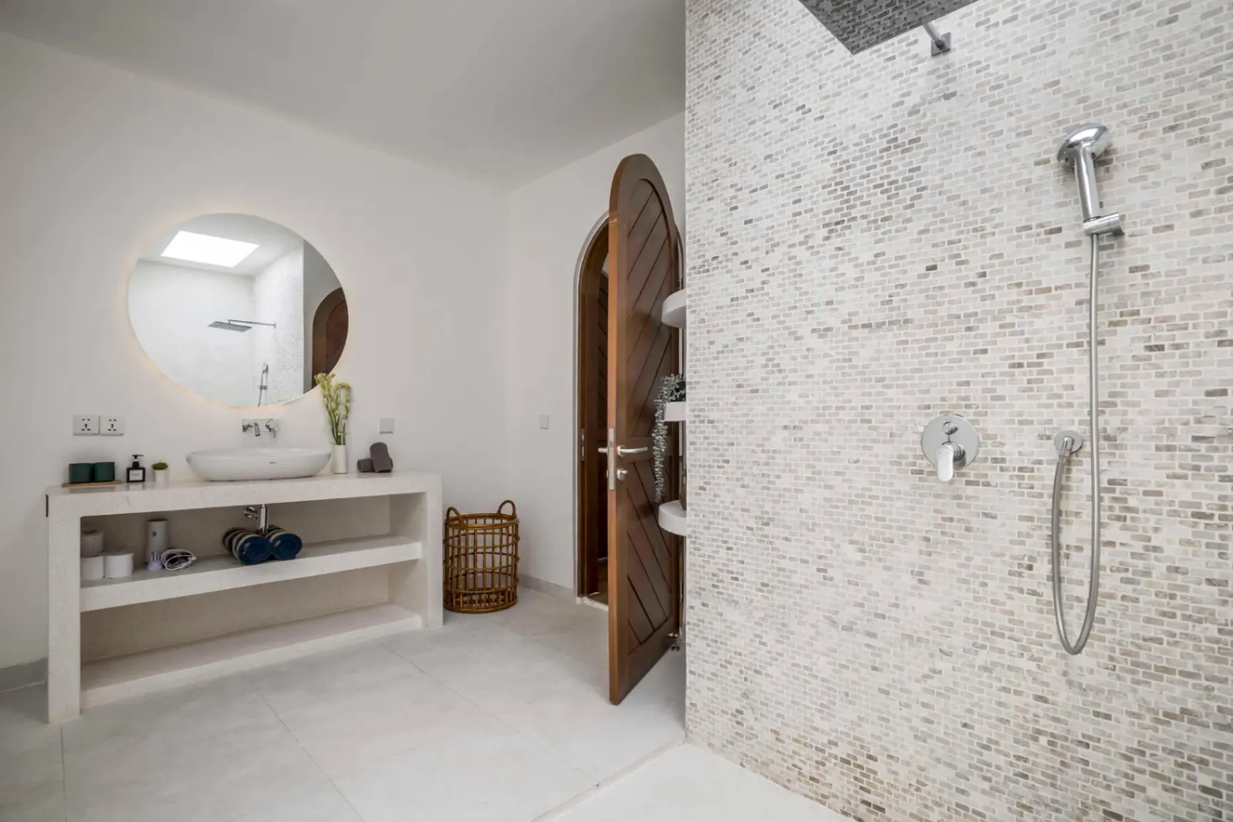 Villa Barsa - Luxury 3BR Villa close to Bingin Beach, 3-bed villa for rent in Uluwatu – photo 12 of 15