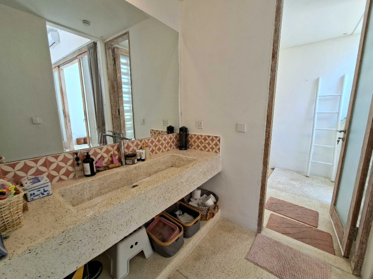 2-Bedroom Villa with Saltwater Pool in Abianbase, 2-bed villa for rent in Canggu – photo 11 of 15