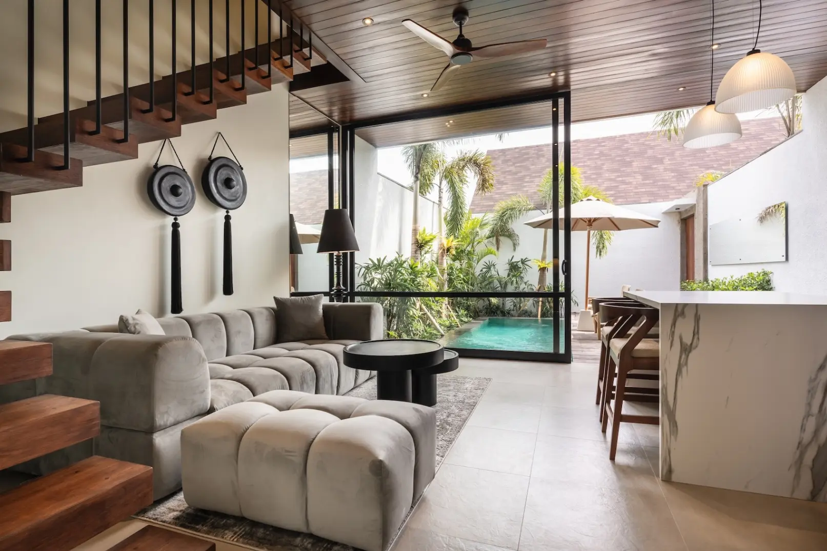 Rocca Bella - Stylish 2BR Loft w/ Pool – Canggu, 2-bed villa for rent in Canggu – photo 3 of 15