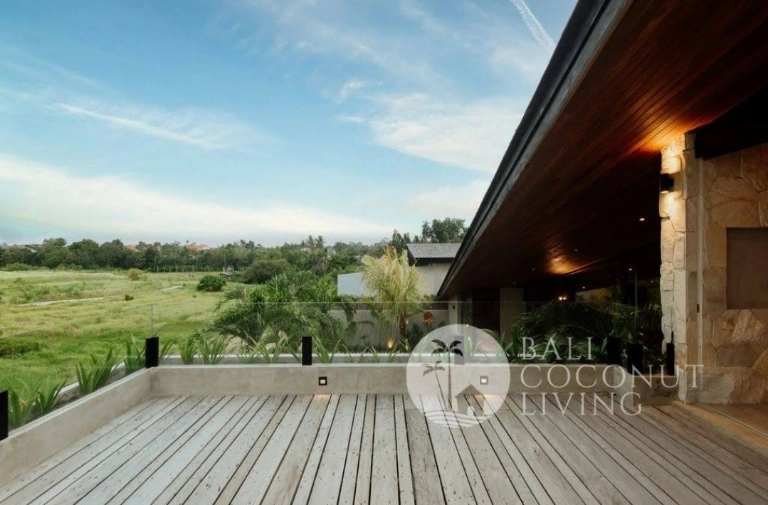 Casa del Sol manage by Bali Coconut Living, 4-bed villa for rent in Pererenan – photo 4 of 13