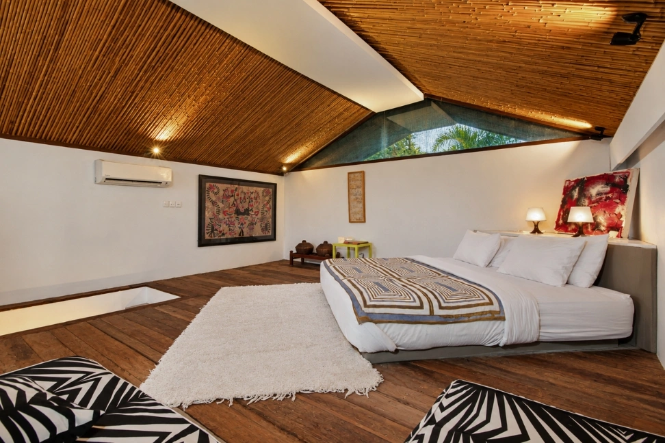 An Extraordinary 5-Bedroom Artistic Sanctuary in Berawa, 5-bed villa for rent in Canggu – photo 10 of 15