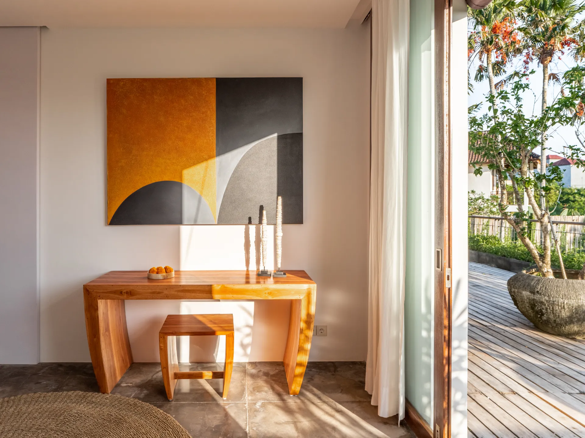 Luxury 5 BR Tropical Villa Near Echo Beach Canggu, 5-bed villa for rent in Canggu – photo 14 of 15