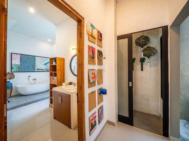 3 Bedroom Villa Fully Furnished in Heart of Berawa, 3-bed villa for rent in Canggu – photo 10 of 15