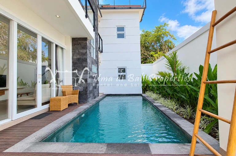 3BR Villa for Rent at Nusa Dua, Bali, 3-bed villa for rent in Nusa Dua – photo 2 of 8