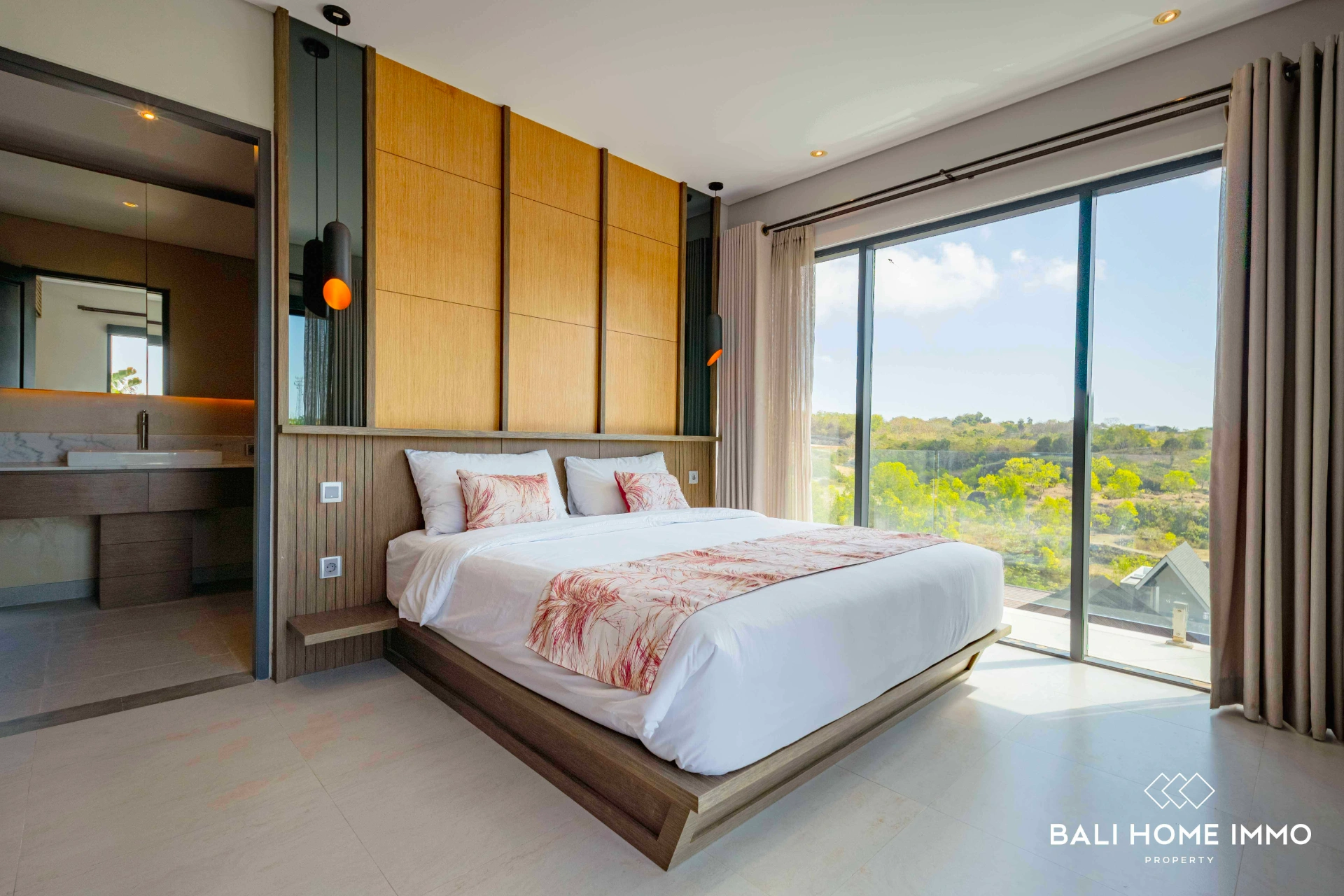 Stunning 3 Bedrooms Villa for Rent & Sale in Ungasan, 3-bed villa for rent in Uluwatu – photo 13 of 15