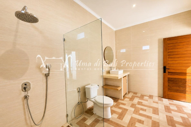 2BR Villa for Rent at Batubelig, Bali I, 2-bed villa for rent in Canggu – photo 14 of 14