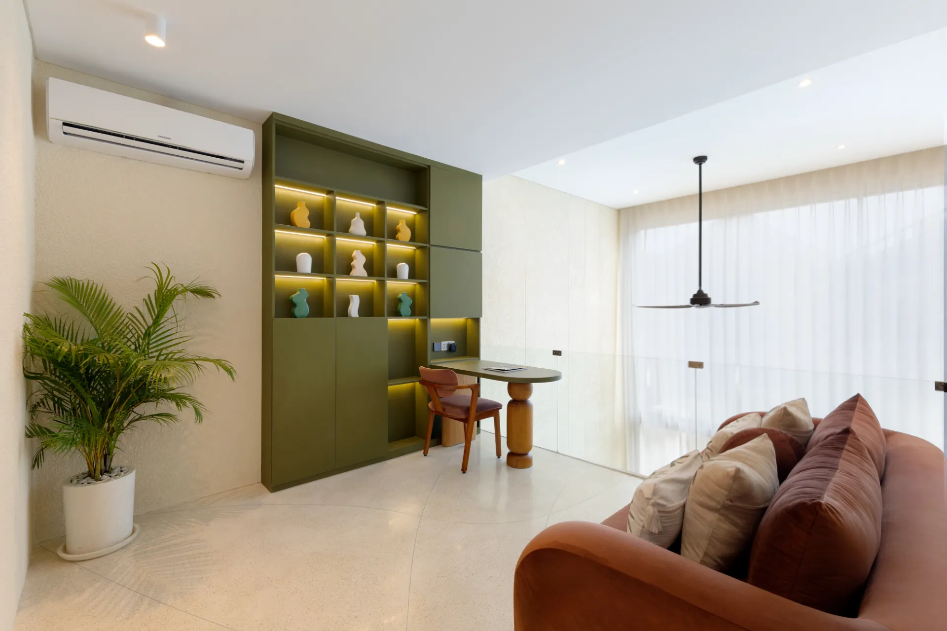 Minimalist Modern Oasis III Townhouses Berawa 2-bedrooms! 2mins to Berawa Beach, 2-bed villa for rent in Canggu – photo 15 of 15