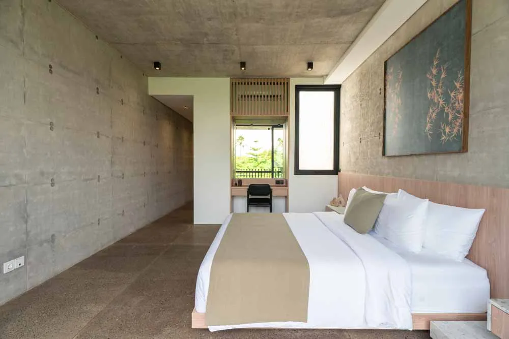Villa Nakula 6 - Concrete 2BD Villa w/ Pool & Nature View - Berawa, 2-bed villa for rent in Canggu – photo 14 of 15