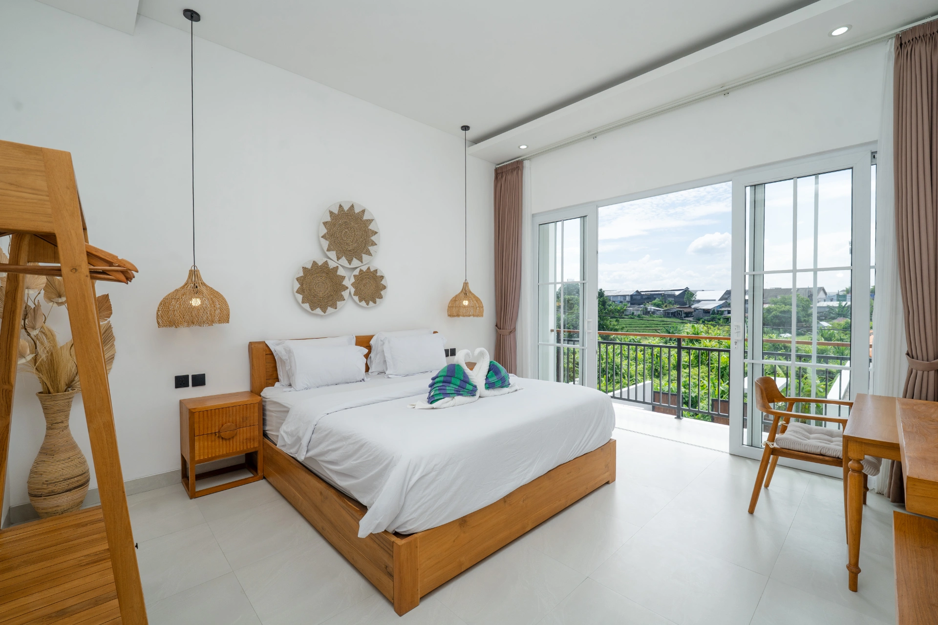 Villa Nadhira – 3BR Tropical Oasis in Berawa, 3-bed villa for rent in Canggu – photo 6 of 15