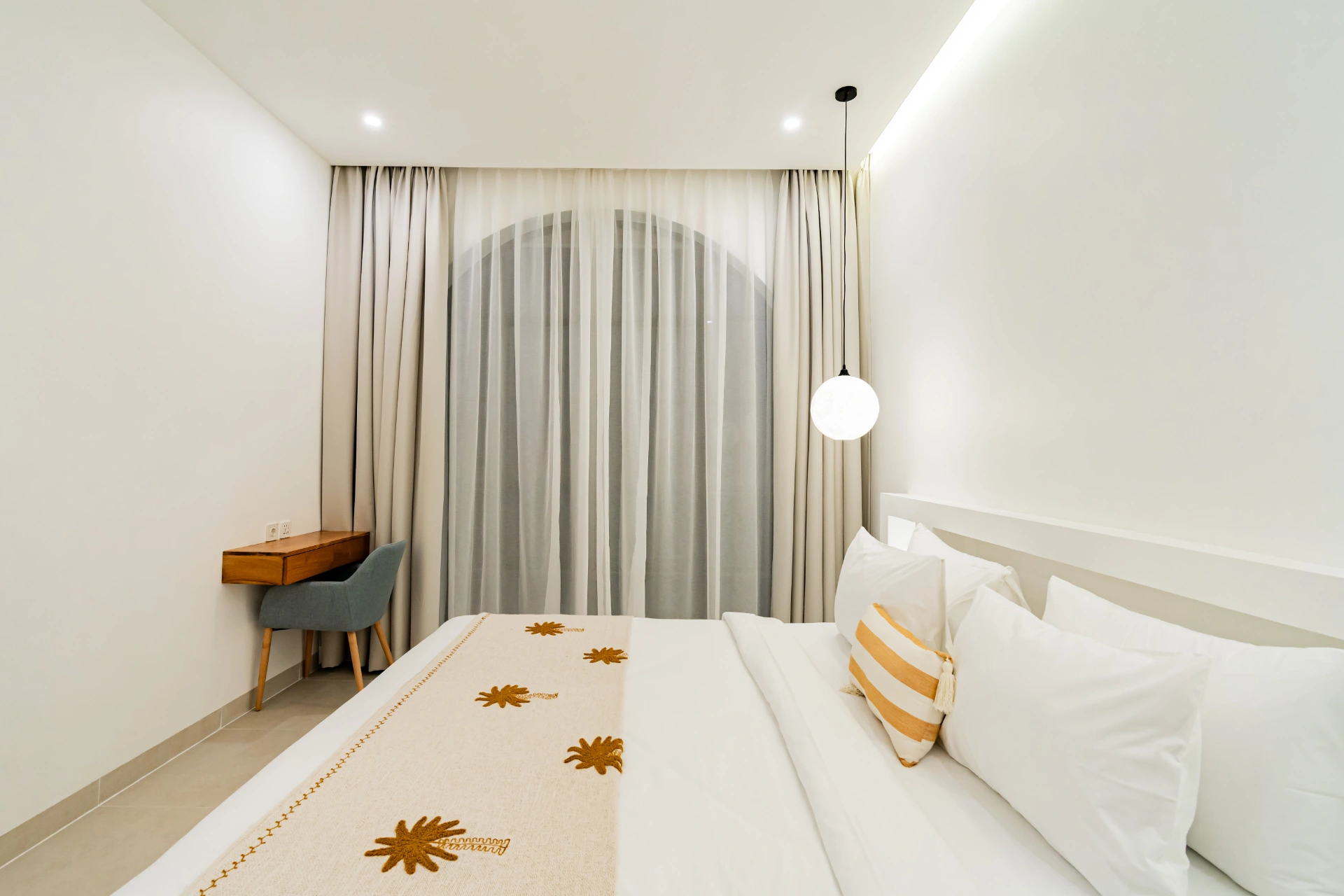 Luxury 2BR Pool Villa • Walk to La Brisa & Echo Beach, 2-bed villa for rent in Canggu – photo 3 of 15