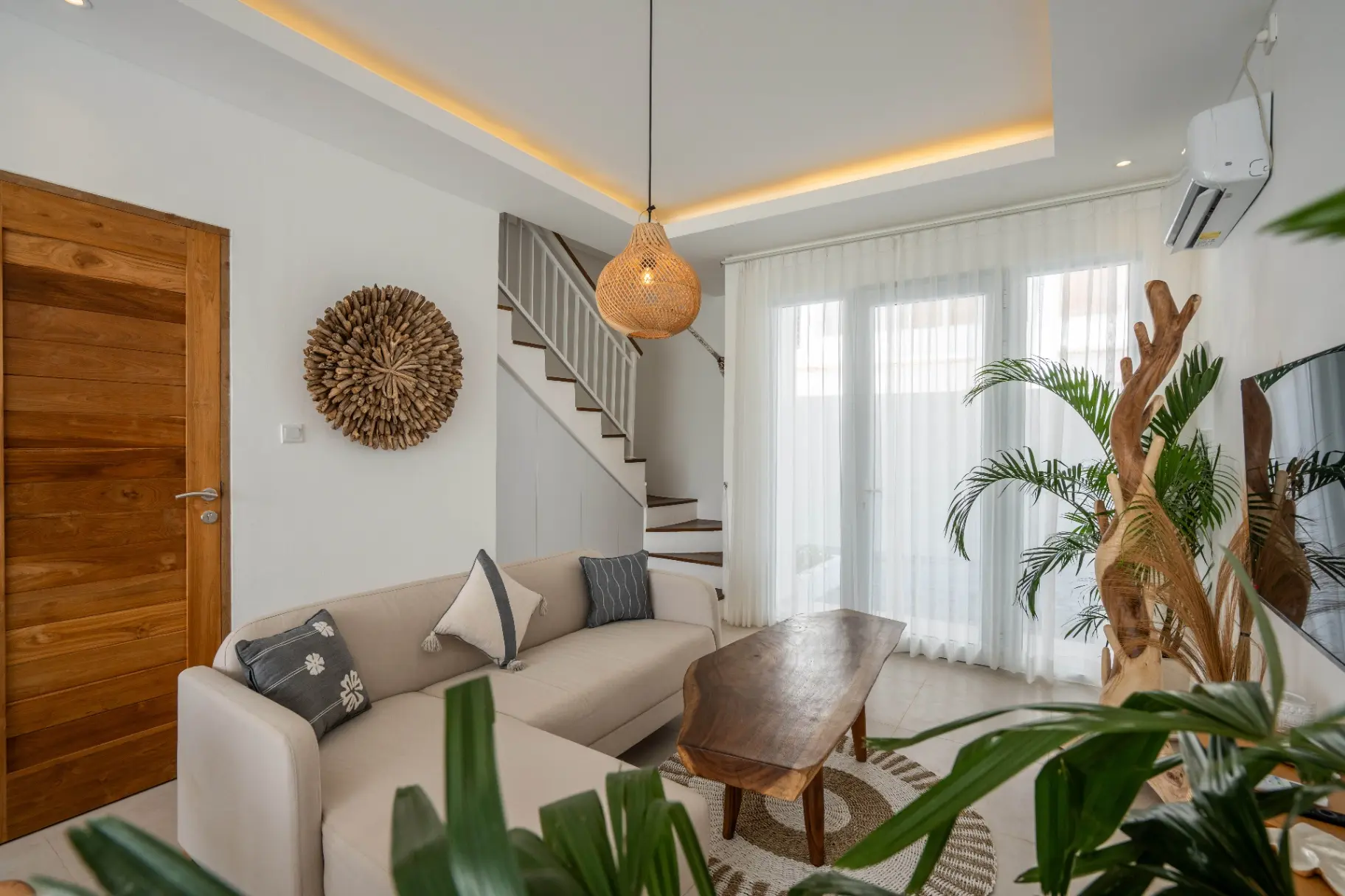 Sunrise Bliss #13 RICE FIELD VIEW – Modern 2BR Pool Villa, 2-bed villa for rent in Canggu – photo 8 of 15
