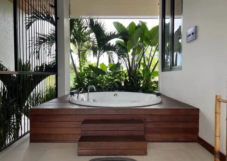 Luxury 3-Bedroom Villa in Pererenan - Tumbak Bayuh, 3-bed villa for rent in Pererenan – photo 11 of 12
