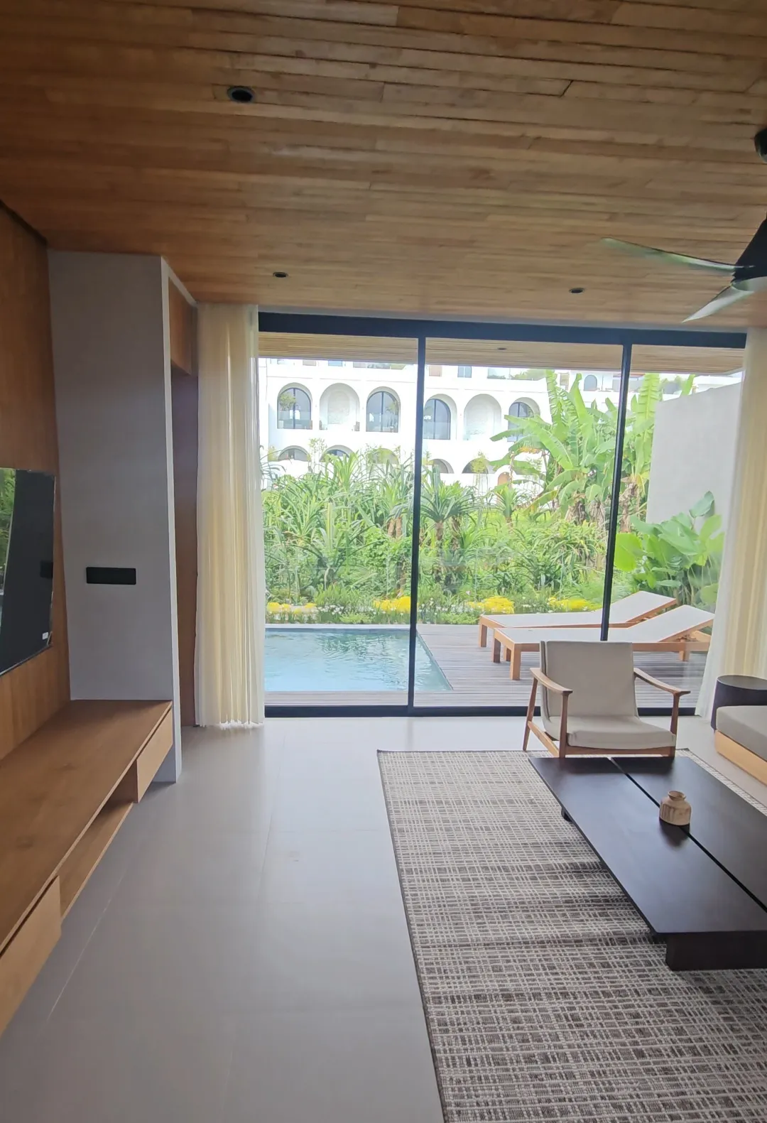 The Jewel "C Unit" [Video included in this post], 3-bed villa for rent in Pererenan – photo 5 of 15