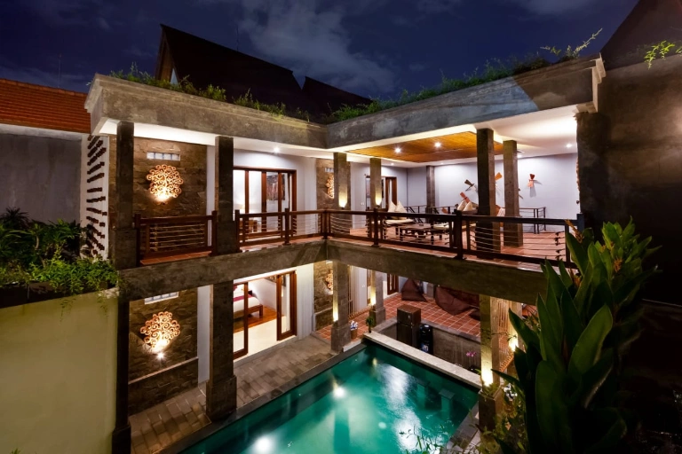6 Bedrooms Villa for Rent in Seminyak, 6-bed villa for rent in Seminyak – photo 5 of 15