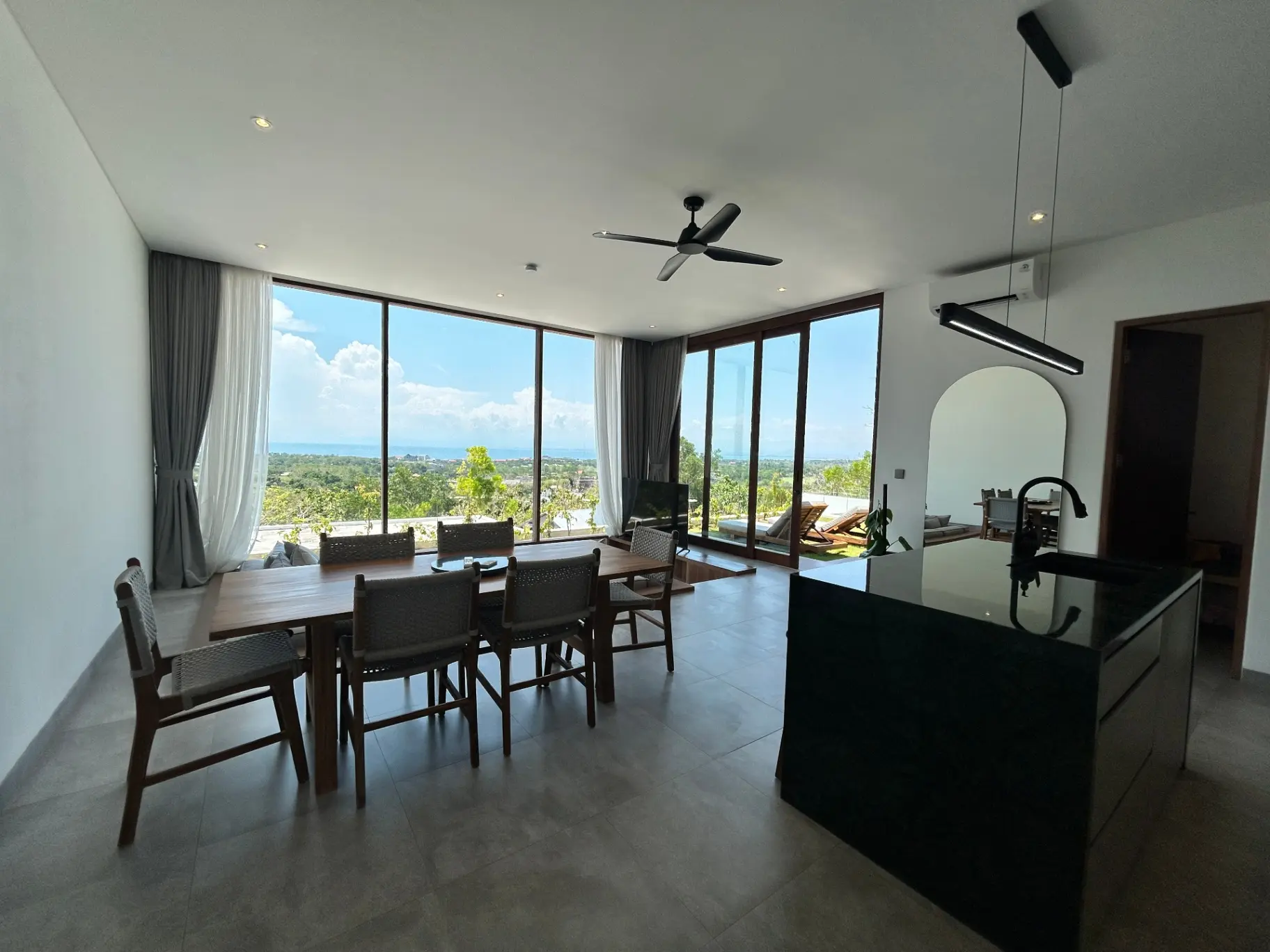 Luxury 2BR Villa w/ Ocean Views and Private Pool, 2-bed villa for rent in Uluwatu – photo 11 of 15