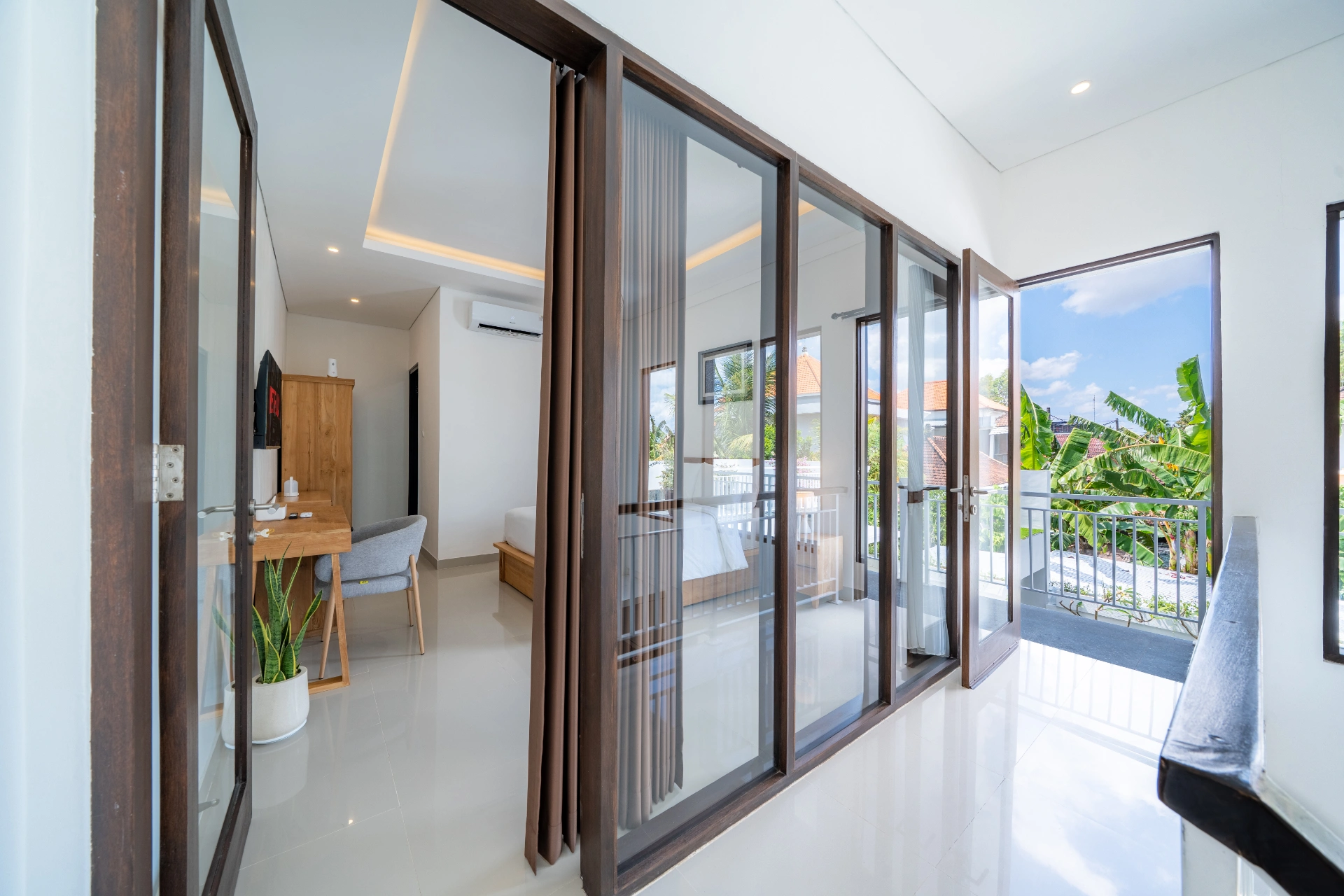 Addhika - Rooftop Terrace Villa with Pool, Berawa, 3-bed villa for rent in Pererenan – photo 5 of 15