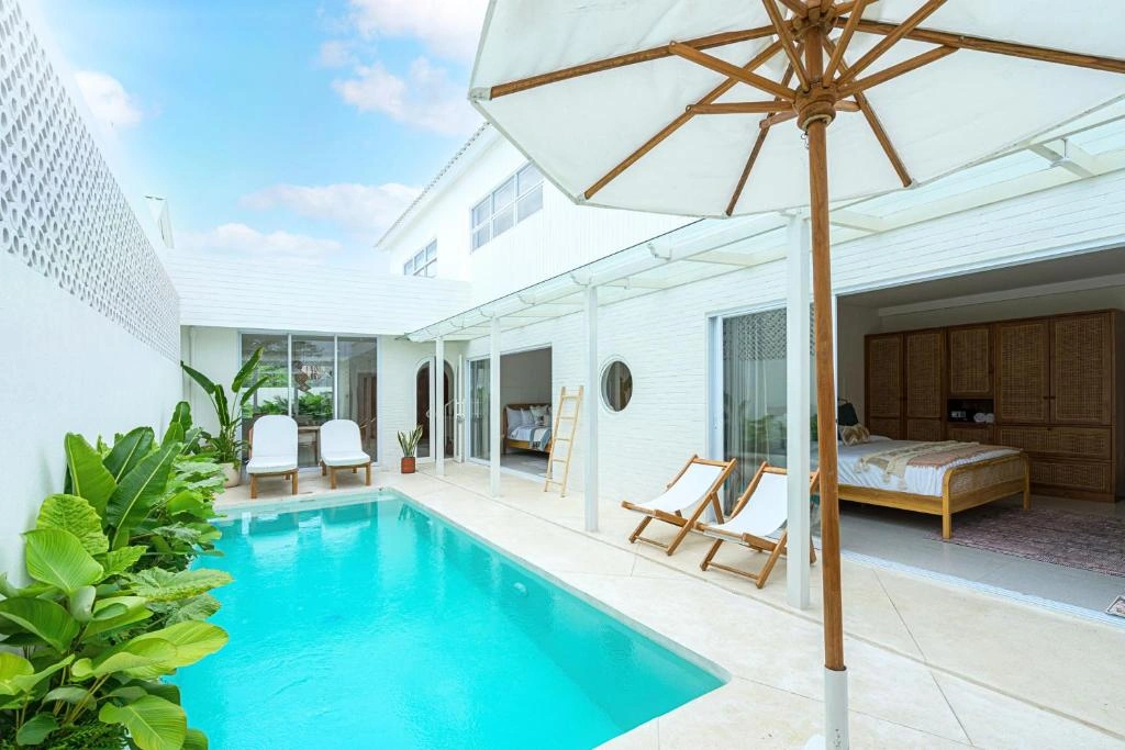3BR Villa in Ungasan, 3-bed villa for rent in Uluwatu – photo 2 of 15