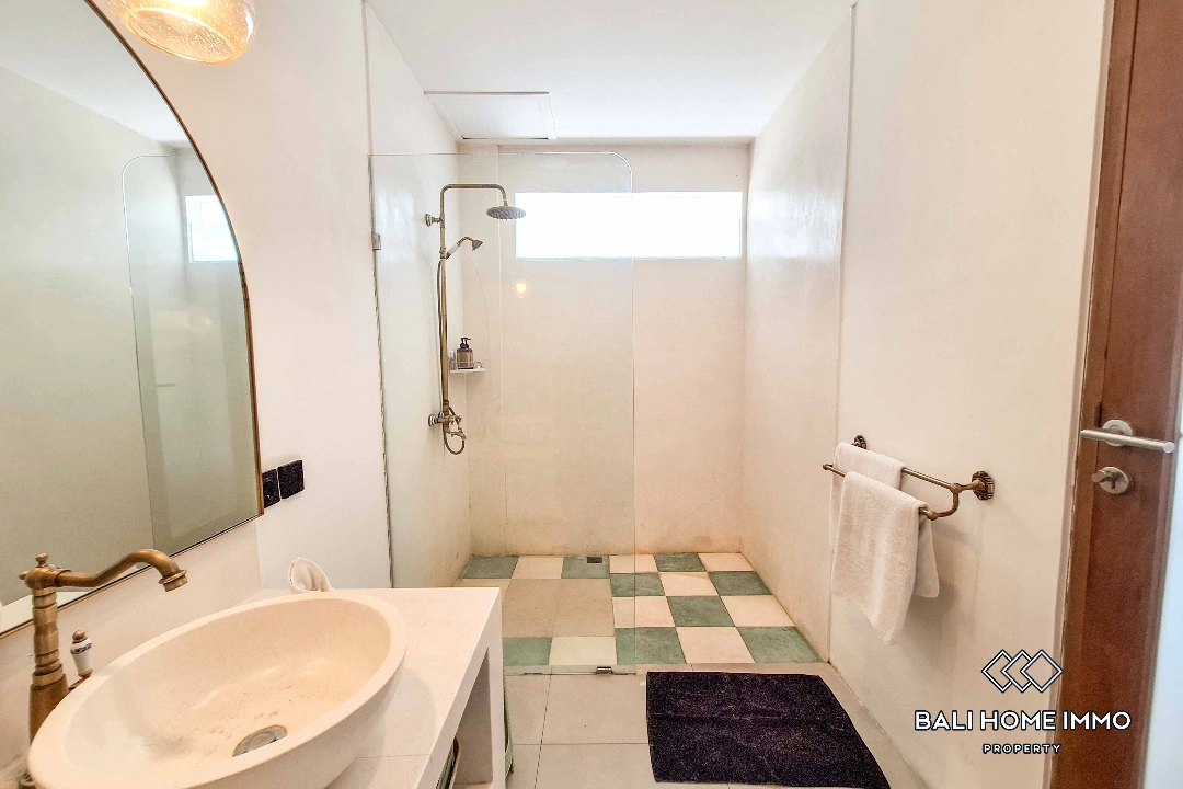 1 Bedroom Villa with Rooftop in Tumbak Bayuh Bali, 1-bed villa for rent in Pererenan – photo 11 of 11
