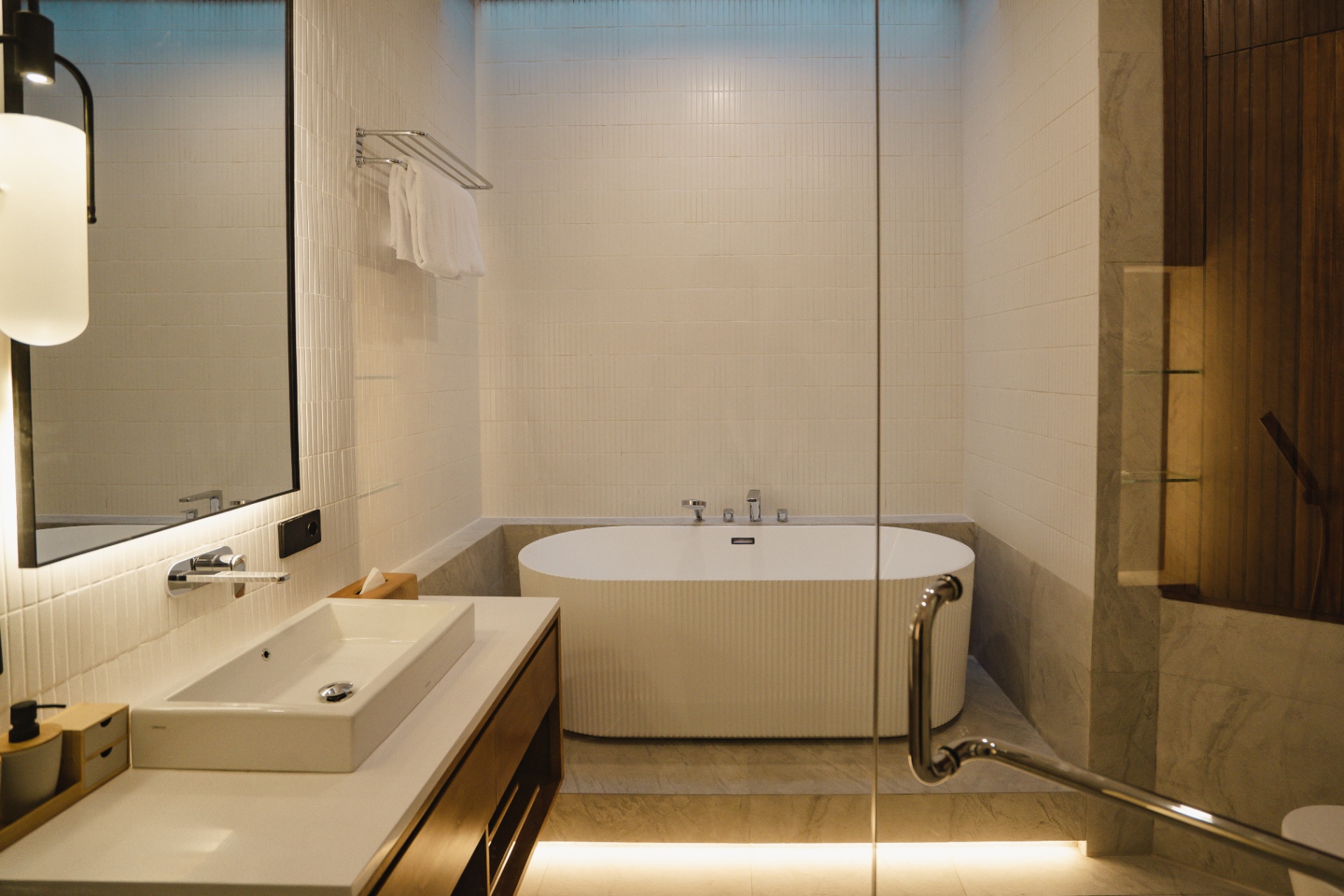 Villa Luxury For Rent 3 Bed In Canggu,Badung Bali, 3-bed villa for rent in Canggu – photo 14 of 15