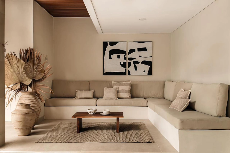 3 Bedroom Modern Villa for Monthly and Yearly Rent in Umalas, 3-bed villa for rent in Canggu – photo 3 of 15