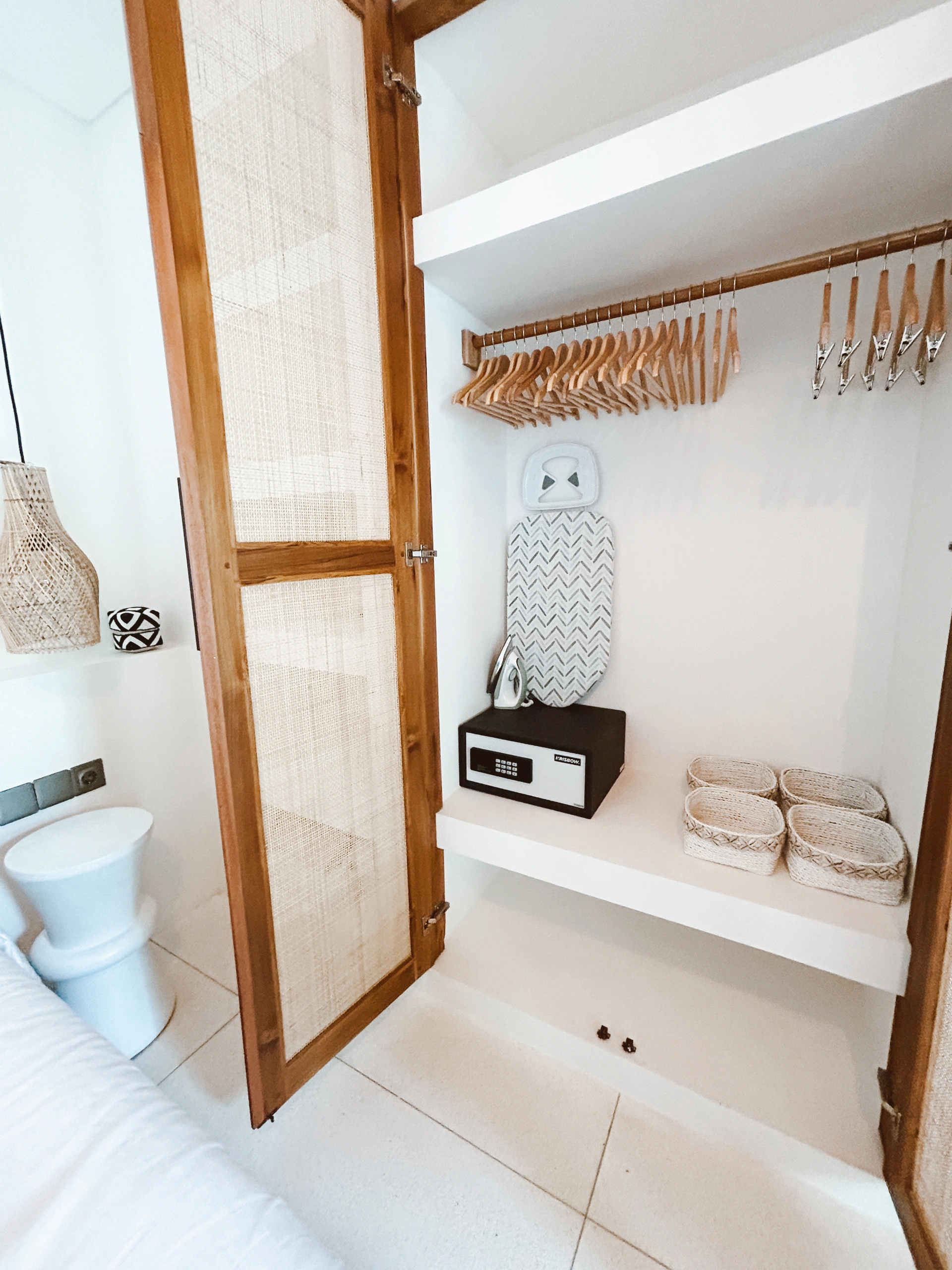 Stylish 1BR Private Pool Villa • 8 Min to Bingin Beach, 1-bed villa for rent in Uluwatu – photo 12 of 15
