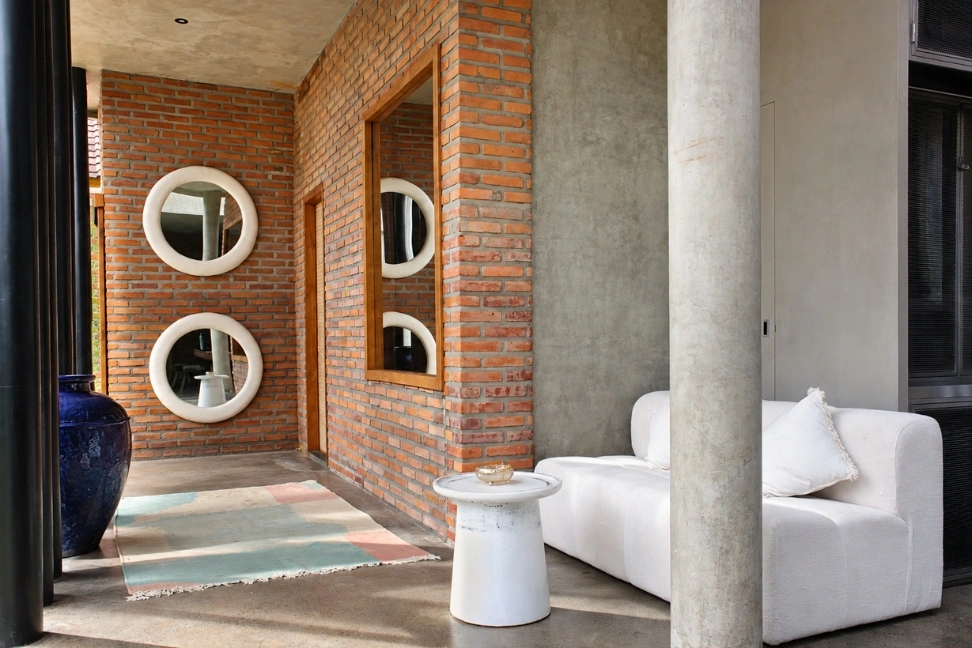 Artistic Luxury Living in the Heart of Berawa, 1-bed villa for rent in Canggu – photo 12 of 13