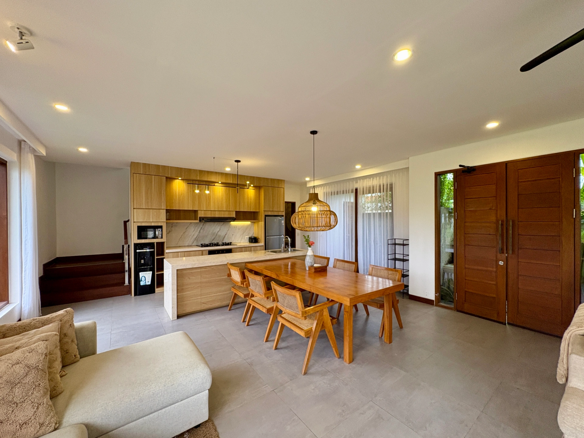 3 Bedroom Family Villa Walking Distance to The Beach, 3-bed villa for rent in Seseh – photo 8 of 15