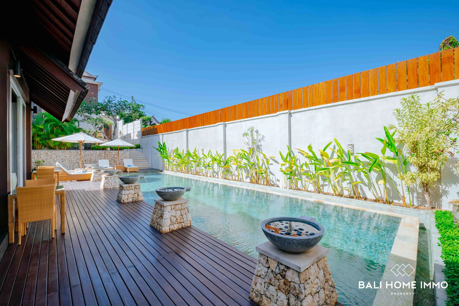 Spacious 4 Bedrooms Villa for Rent in Uluwatu, 4-bed villa for rent in Uluwatu – photo 4 of 15